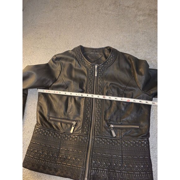 Jou Jou Womens Black Vegan Leather Jacket With Geometric Stitching & Zipper Deta - Picture 8 of 11